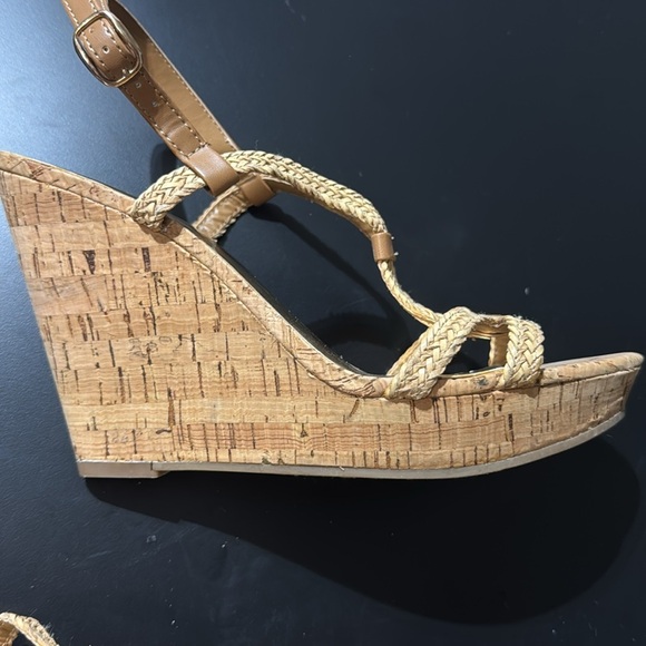 Women’s size 10M | Carlos Santana Braided cork | Tan and Gold wedges - Picture 8 of 10